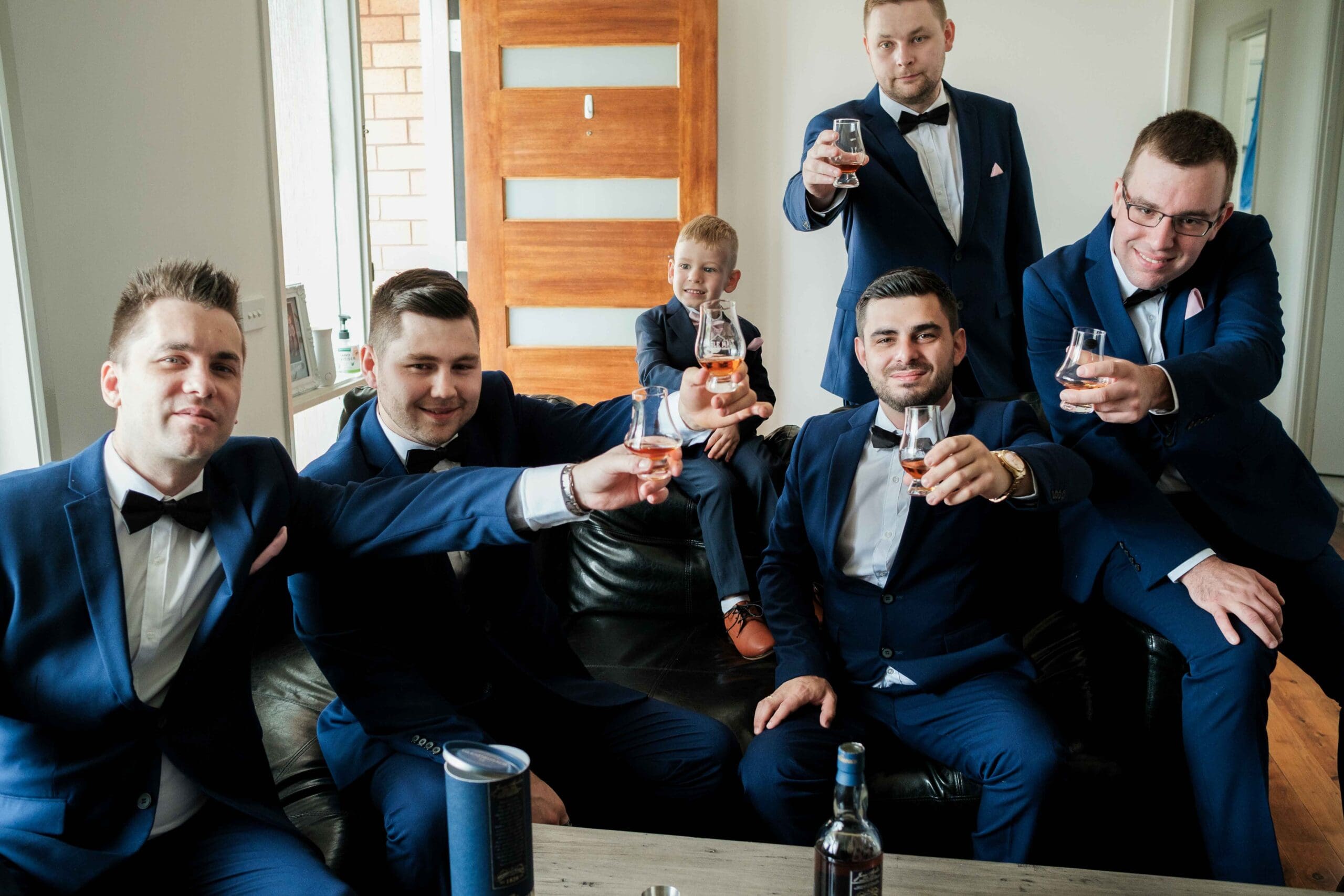 blue wedding colour scheme