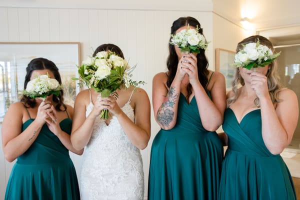 photo of bride and bridemaids at Brisbane wedding