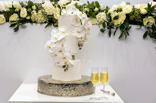 11 Quintessential Photos Every Wedding Album Needs