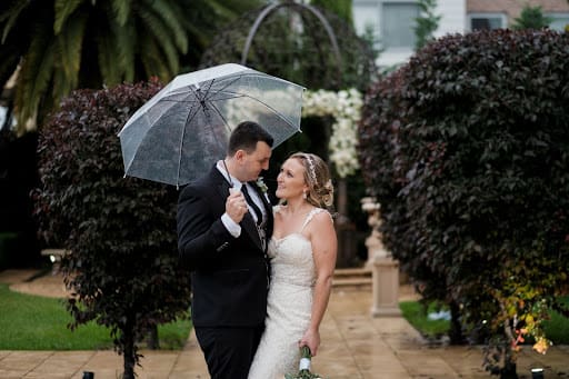 Tips for Stunning Wedding Photos Outdoors