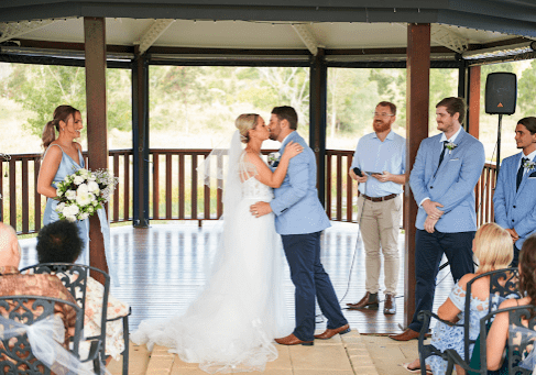 11 Quintessential Photos Every Wedding Album Needs